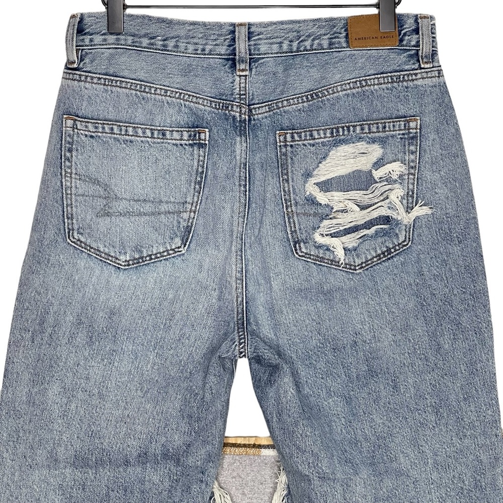 American Eagle Ripped Mom Jean 8 High Rise Tapered Leg Ankle Length Destroyed - Picture 6 of 10